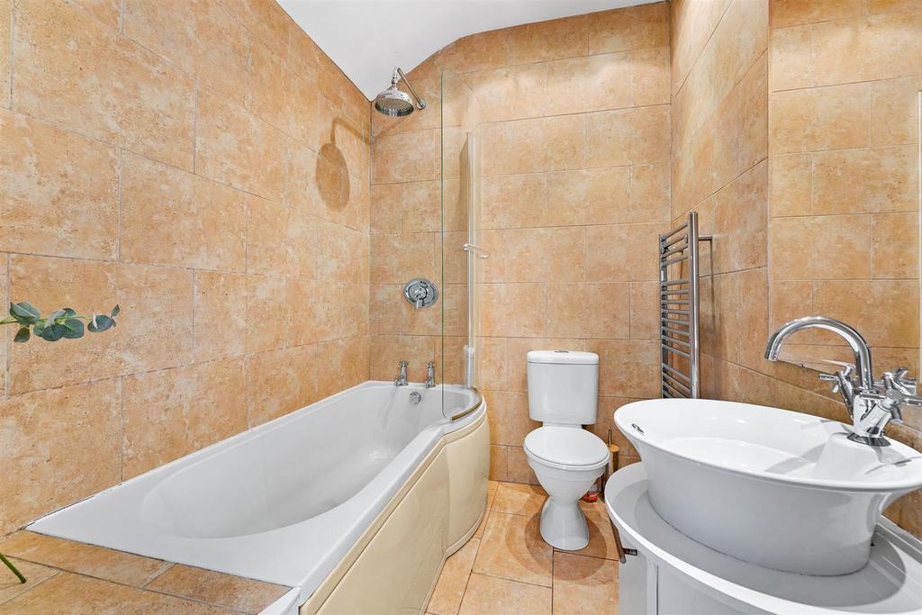 Bedroom 4 En Suite