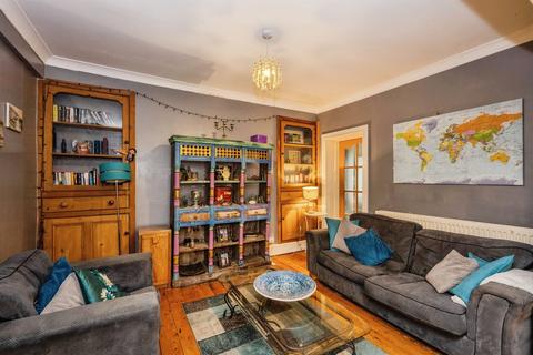 4 bedroom semi-detached house for sale, Mynydd Bach Y Glo, Waunarlwydd, Swansea