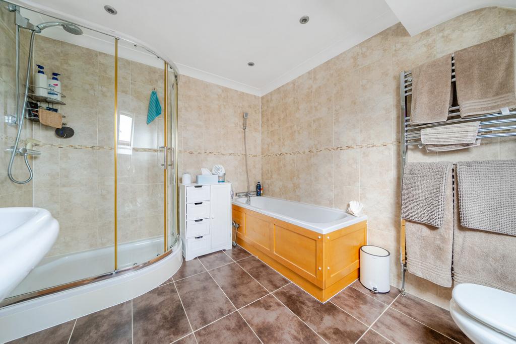 1418361-9-699c29a...