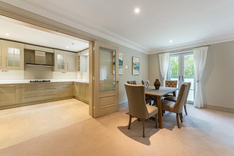 2 bedroom flat to rent, Kingswood Ascot SL5