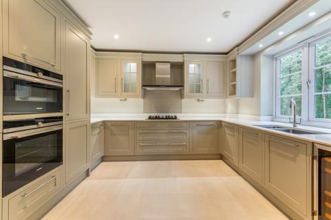 undefined, Kingswood Ascot SL5
