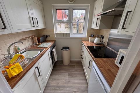 1 bedroom end of terrace house to rent, Smith Field Road, Exeter, EX2