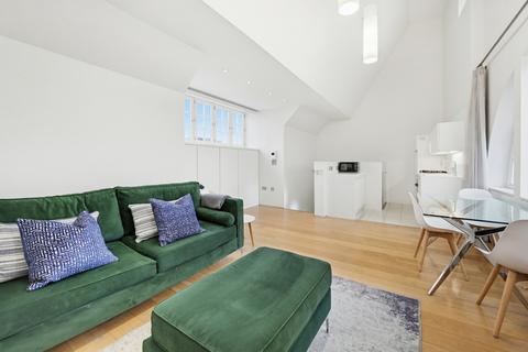 2 bedroom penthouse to rent, Swallow Street, Mayfair, W1B