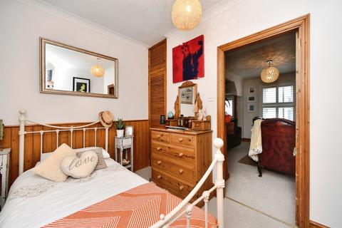 3 bedroom terraced house for sale, Hendon Street, BRIGHTON