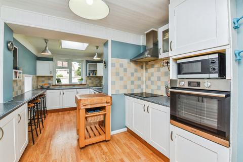 undefined, Victoria Park, Great Cheverell, Devizes