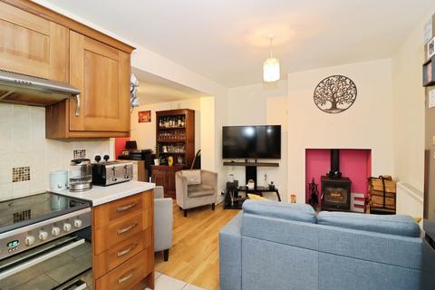 4 bedroom semi-detached house for sale, Enfield Road, Chesterfield, S41