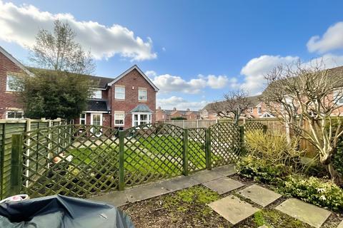 3 bedroom end of terrace house for sale, Whitewell Close, Nantwich, CW5