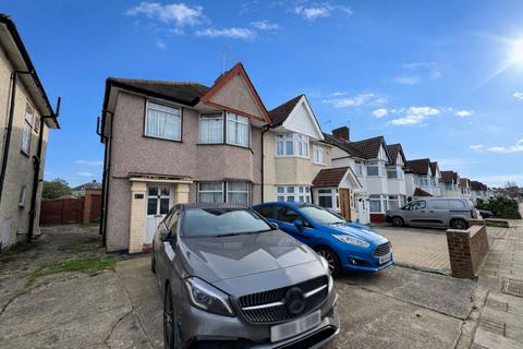 3 bedroom house for sale, Camrose Avenue, Edgware, HA8