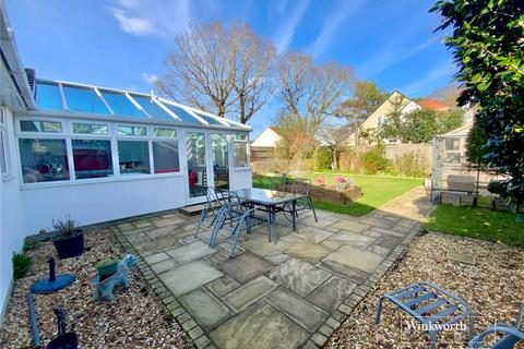 4 bedroom bungalow for sale, Smugglers Lane North, Highcliffe, Christchurch, BH23