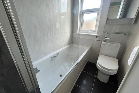 2 bedroom flat for sale, Seymour Avenue, Kilwinning