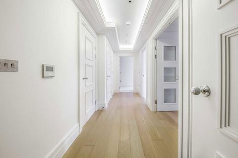 2 bedroom flat to rent, Chambers Park Hill, London SW20