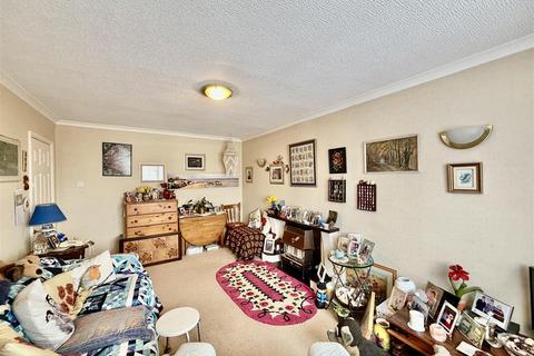 undefined, Beech House, Heston TW5