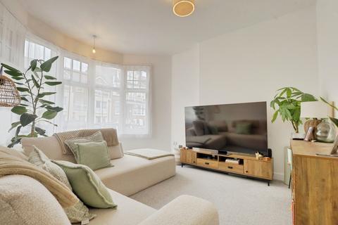 undefined, Palmeria Avenue, Westcliff-on-Sea, SS0