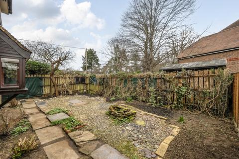 1 bedroom end of terrace house for sale, Badgers Cross, Portsmouth Road, Milford, GU8