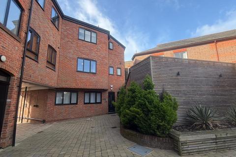 undefined, High Street, CHESHAM