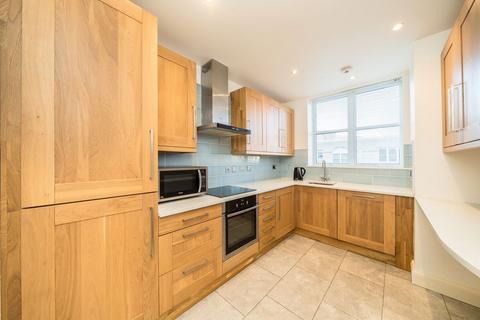 2 bedroom flat for sale, Worple Road, London SW19
