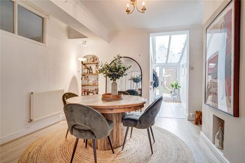 3 bedroom terraced house for sale, Kent Road, Old Town, Swindon, Wiltshire, SN1