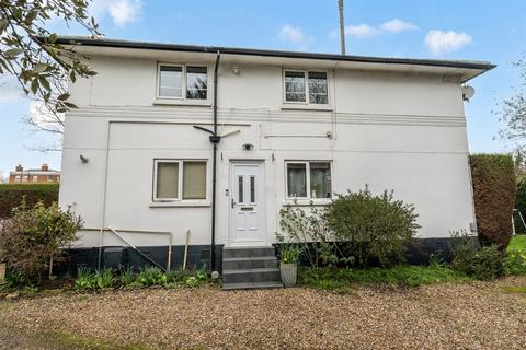 undefined, Ray Drive, Maidenhead