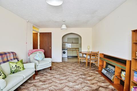 2 bedroom retirement property for sale, Ransom Close, Watford
