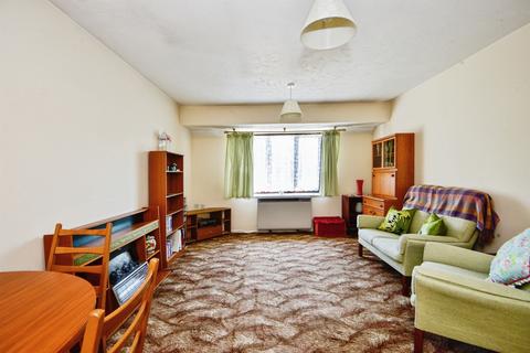 2 bedroom retirement property for sale, Ransom Close, Watford