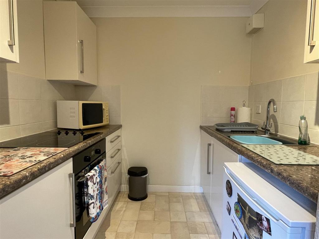 Kitchen.JPG