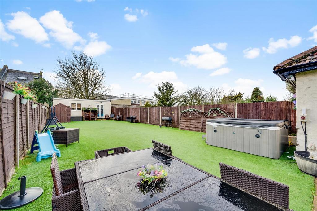 Daniels 49 Alder Grove, NW2 7 DE 011.jpg