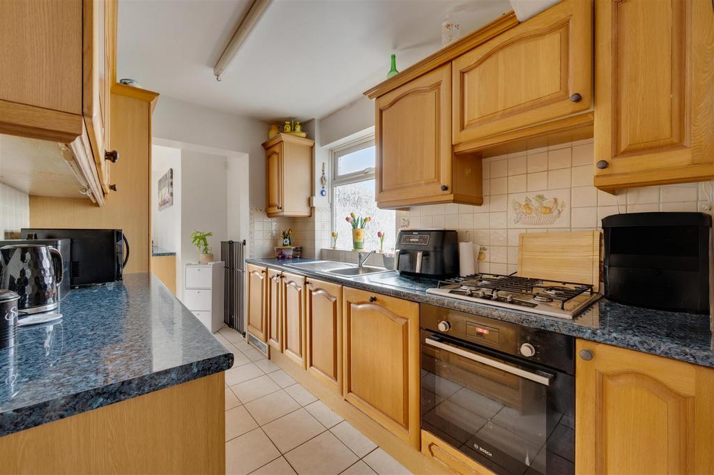 Daniels 49 Alder Grove, NW2 7 DE 009.jpg