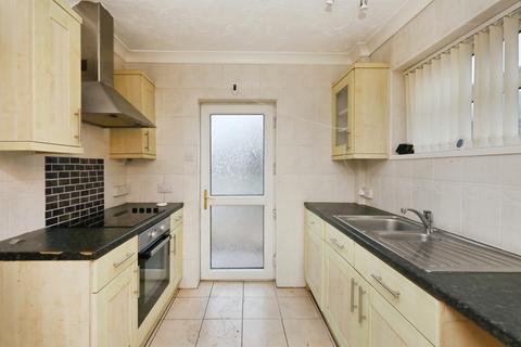 3 bedroom semi-detached house for sale, Edinburgh Road, Worksop