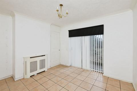 3 bedroom semi-detached house for sale, Edinburgh Road, Worksop