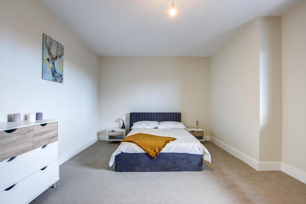 Bedroom.jpg