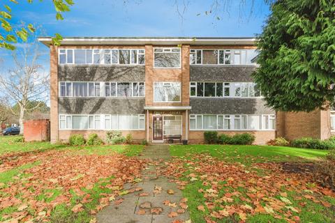 Flat - Garrard Gardens, Sutton Coldfield