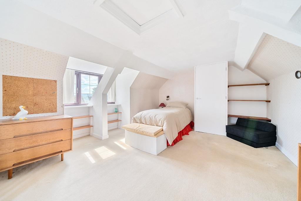 Bedroom One (2nd Fl)