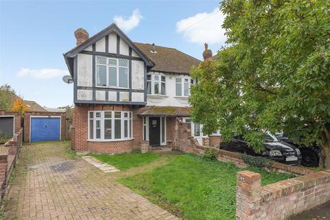 3 bedroom semi-detached house to rent, Highfield Close, Blean