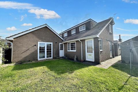 3 bedroom bungalow for sale, Mount Caburn Crescent, Peacehaven, BN10 8DW