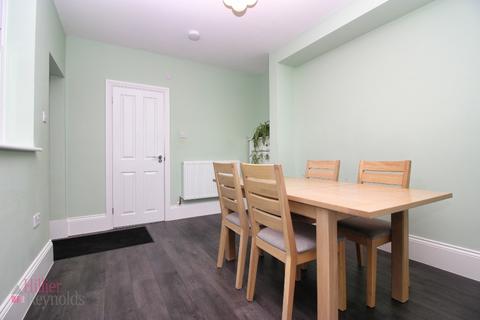 3 bedroom end of terrace house for sale, Station Road, Borough Green TN15