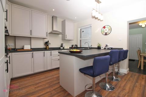 3 bedroom end of terrace house for sale, Station Road, Borough Green TN15