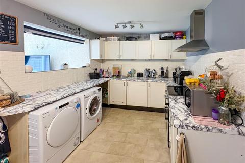 3 bedroom terraced house for sale, Fleet Close, Littlehampton BN17