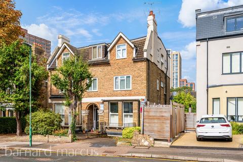 undefined, Cedar Road, Sutton