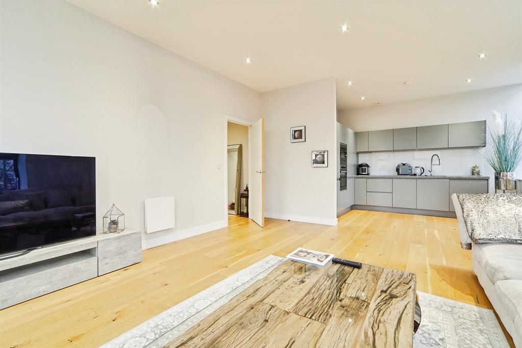 Apartment in Leeds - View 4