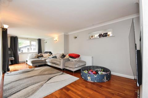 4 bedroom detached house for sale, New England Close, Bicknacre, Chelmsford