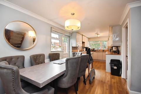 4 bedroom detached house for sale, New England Close, Bicknacre, Chelmsford