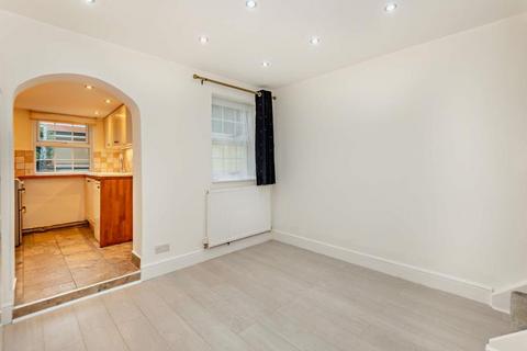 undefined, High Street, Rickmansworth WD3