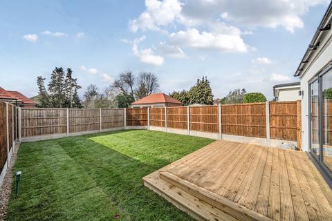 3 bedroom bungalow for sale, St. Johns Road, Welling
