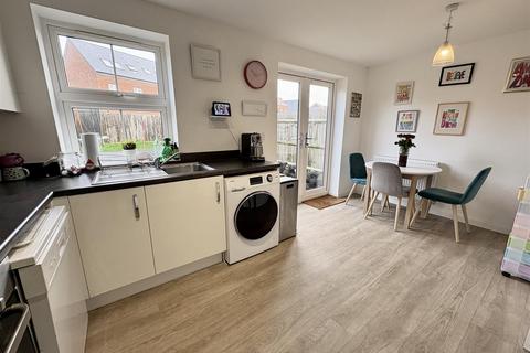 3 bedroom semi-detached house for sale, St. Martins Road, Eastbourne