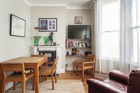 4 bedroom flat to rent, Inderwick Road London N8