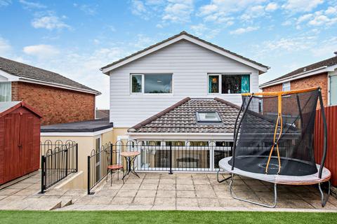 4 bedroom detached house for sale, Redgate Close, Torquay TQ1