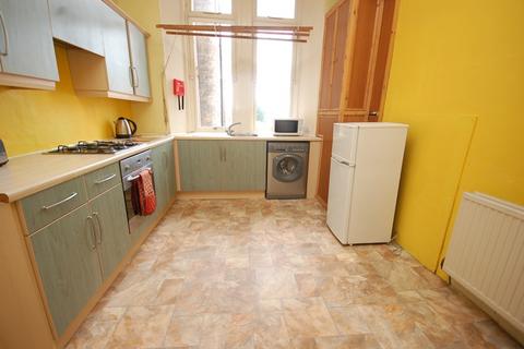 2 bedroom flat to rent, 0236L Lochrin Buildings, Gilmore Place, Edinburgh, EH3 9NB