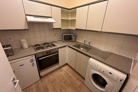 3 bedroom flat to rent, Viewforth, Edinburgh, Midlothian, EH10
