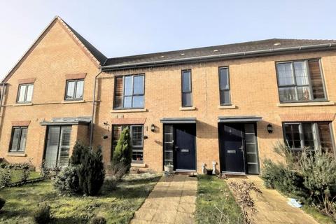 3 bedroom terraced house for sale, Skylark Street, Bordon GU35
