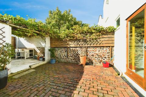 undefined, Eastern Road, Brighton